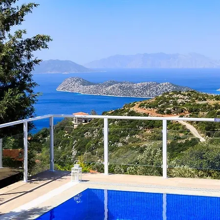 Sleeps 4 Pool Air Con Wifi Villa Bugus
